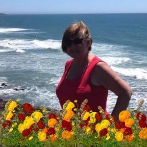 Meet your Posher, Mona